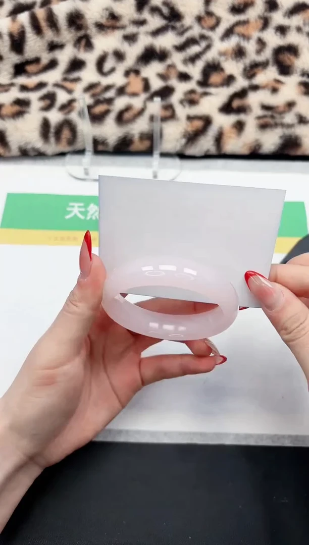 【闪购商品】石英质玉手镯未镶嵌14-55.3