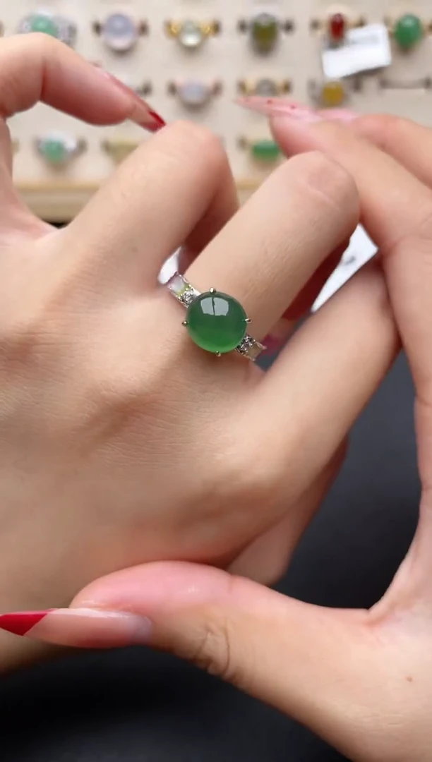 【闪购商品】翡翠戒指银S925镶嵌一物一证一礼盒