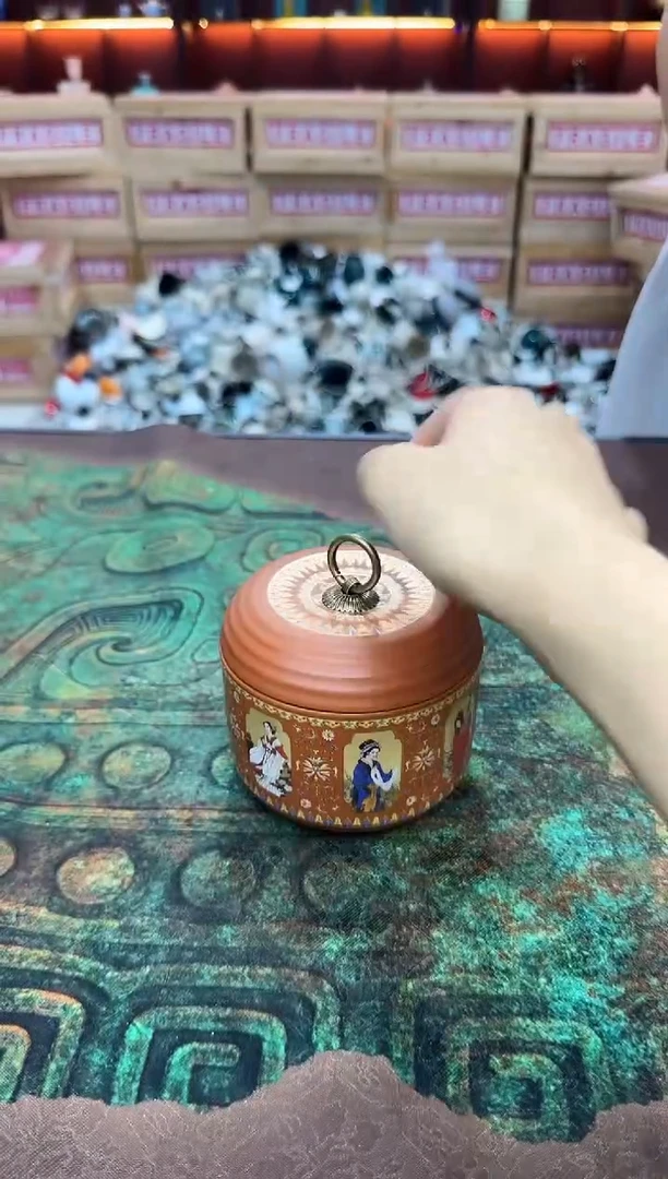 一对紫砂陶瓷茶叶罐四大美人