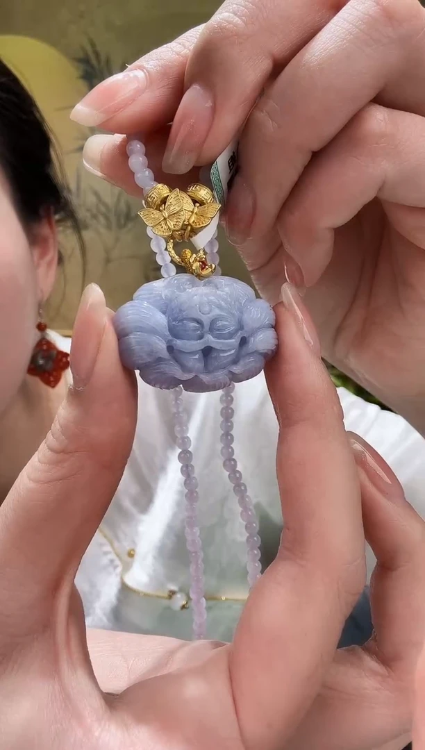 颈饰未镶嵌翡翠吊坠