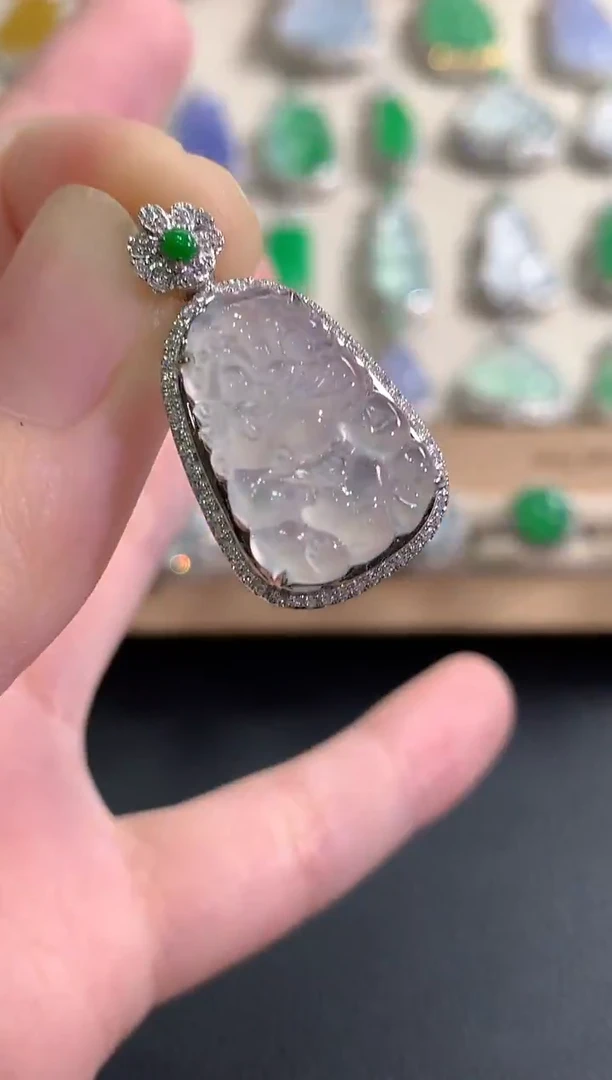 吊坠(不含链)18K金镶嵌翡翠冬日珠宝Q51