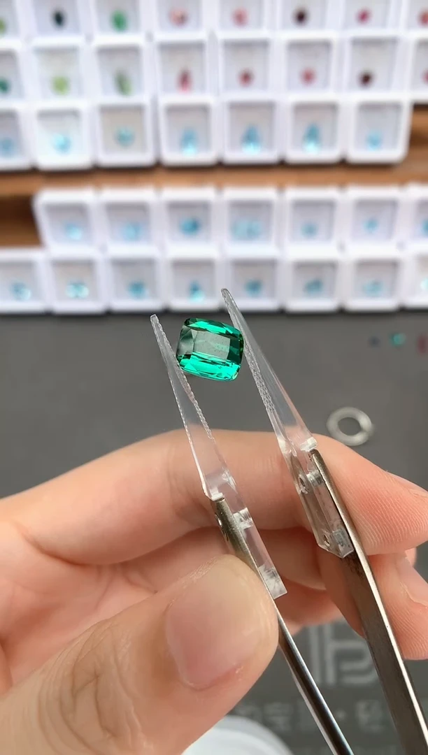 未镶嵌裸石定制碧玺2.9ct 027