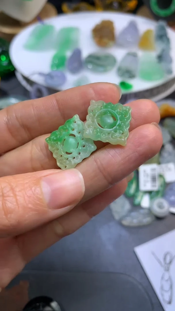 【闪购商品】定制翡翠未镶嵌翡翠