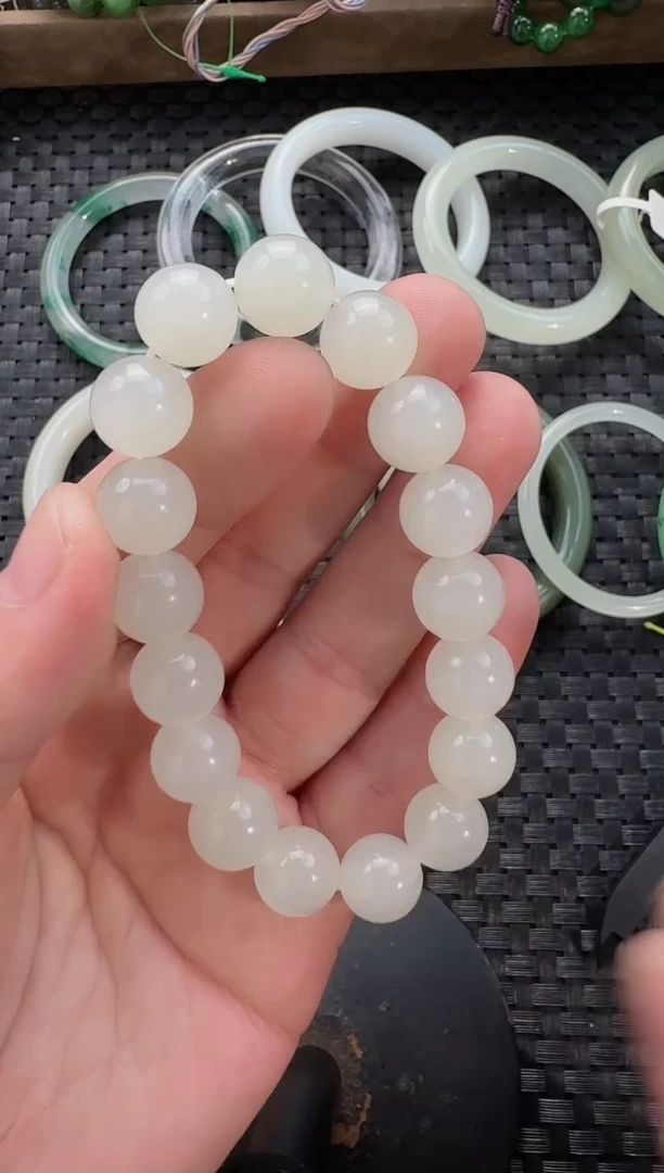 颈饰未镶嵌和田玉12mm手串