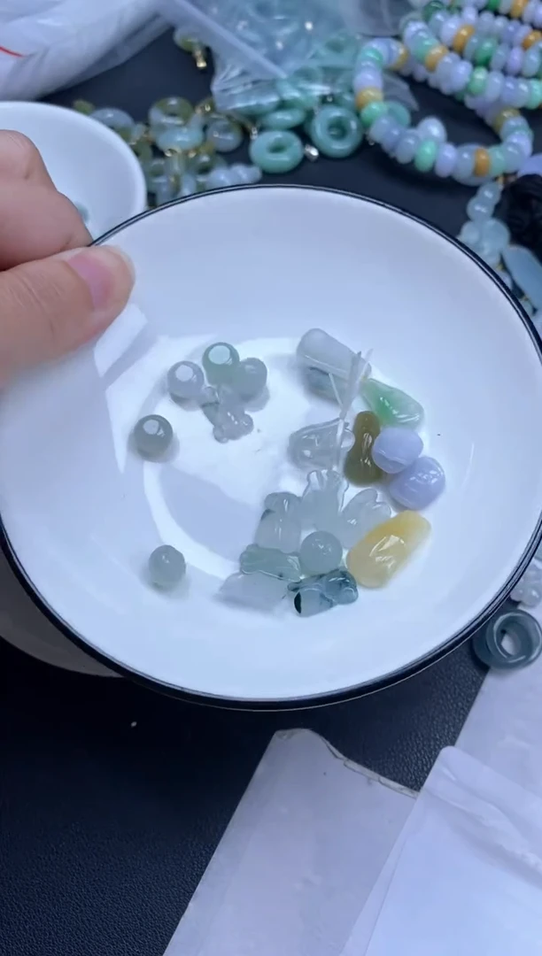 颈饰未镶嵌翡翠纵****1雪欣散珠定制diy