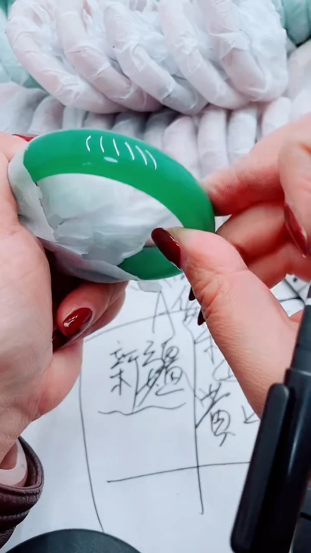 【闪购商品】石英质玉手镯未镶嵌T281-56-57