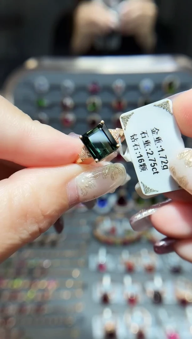 18K金镶嵌戒指碧玺2.75