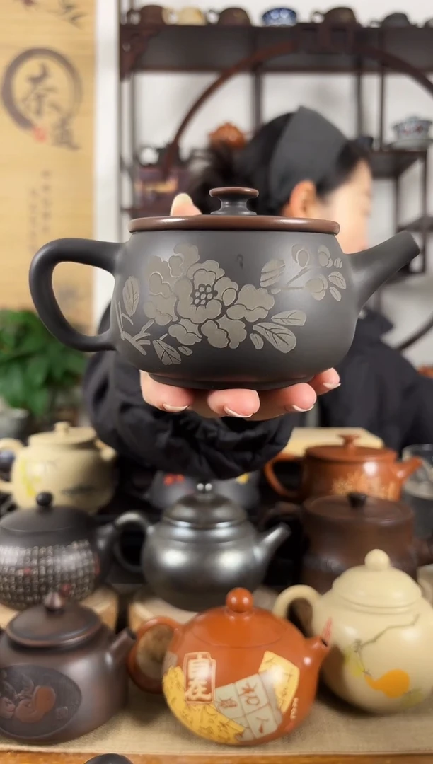 云南建水紫陶茶壶200CC左右
