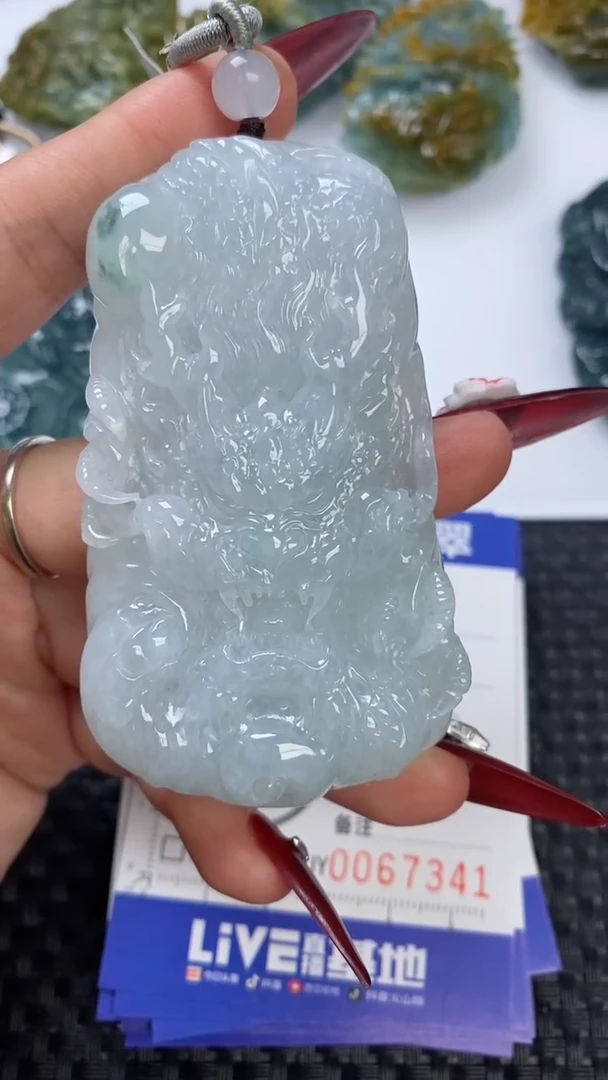 【闪购商品】翡翠颈饰未镶嵌111111111111111