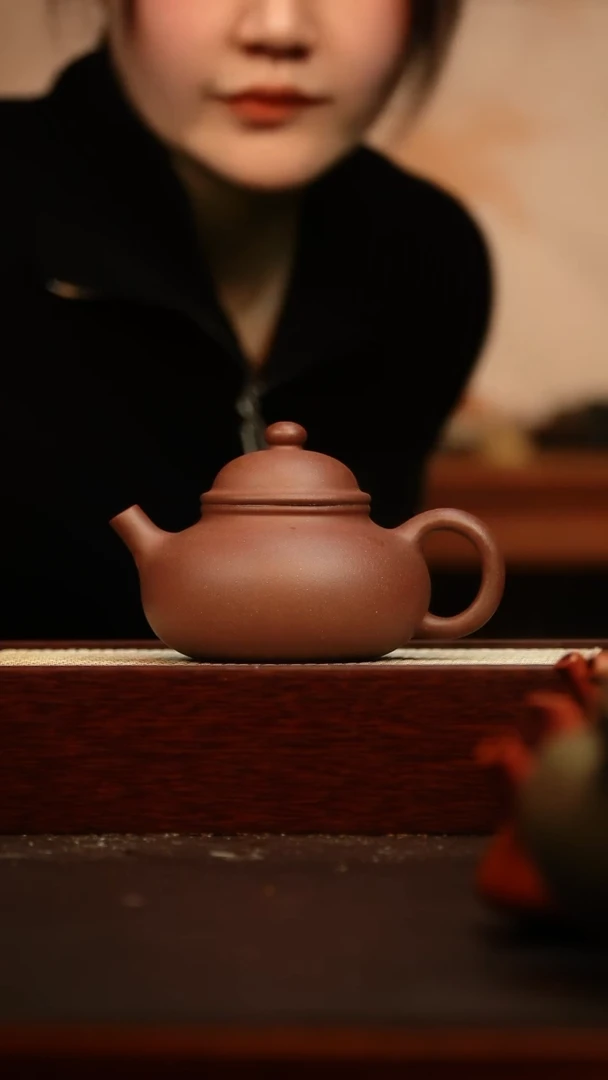 茶壶紫砂容天 180cc原矿底槽青