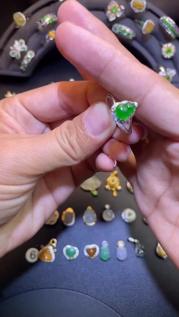 吊坠(不含链)银S925镶嵌翡翠1