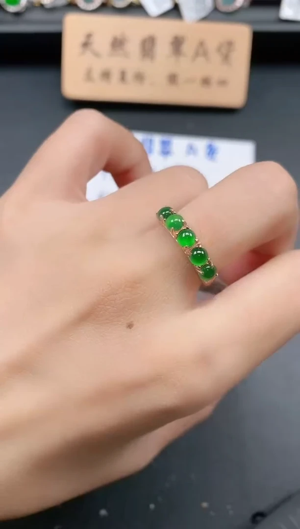 银S925镶嵌戒指翡翠1111