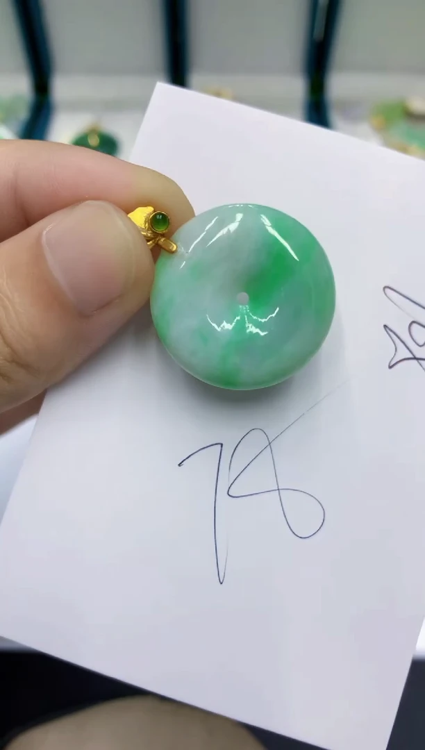 颈饰未镶嵌翡翠翡翠