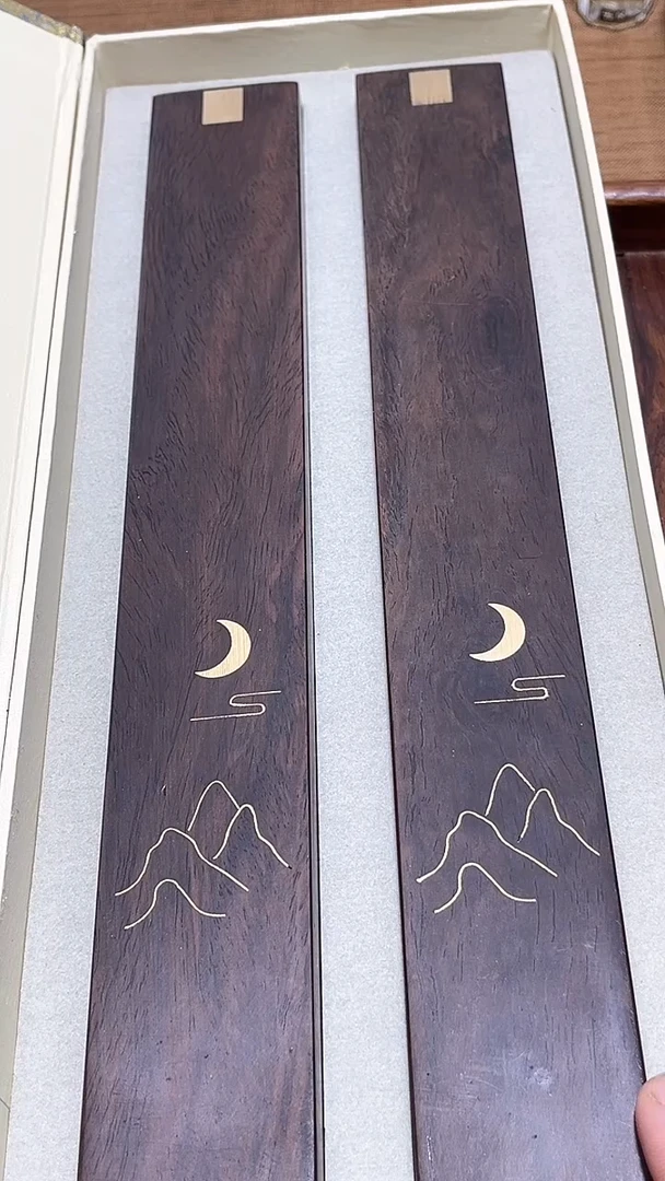 【闪购商品】檀香木精品推荐月亮镇纸