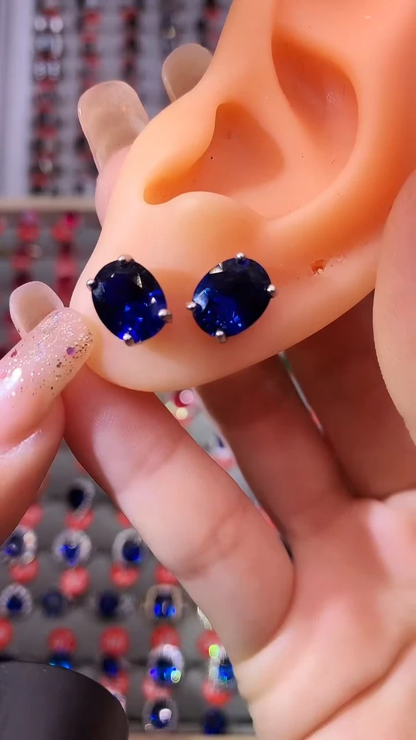 【闪购商品】蓝宝石耳饰银S925镶嵌111111