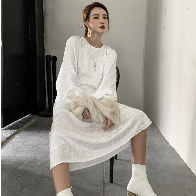 黑色圆领时尚百搭连衣裙气质设计感