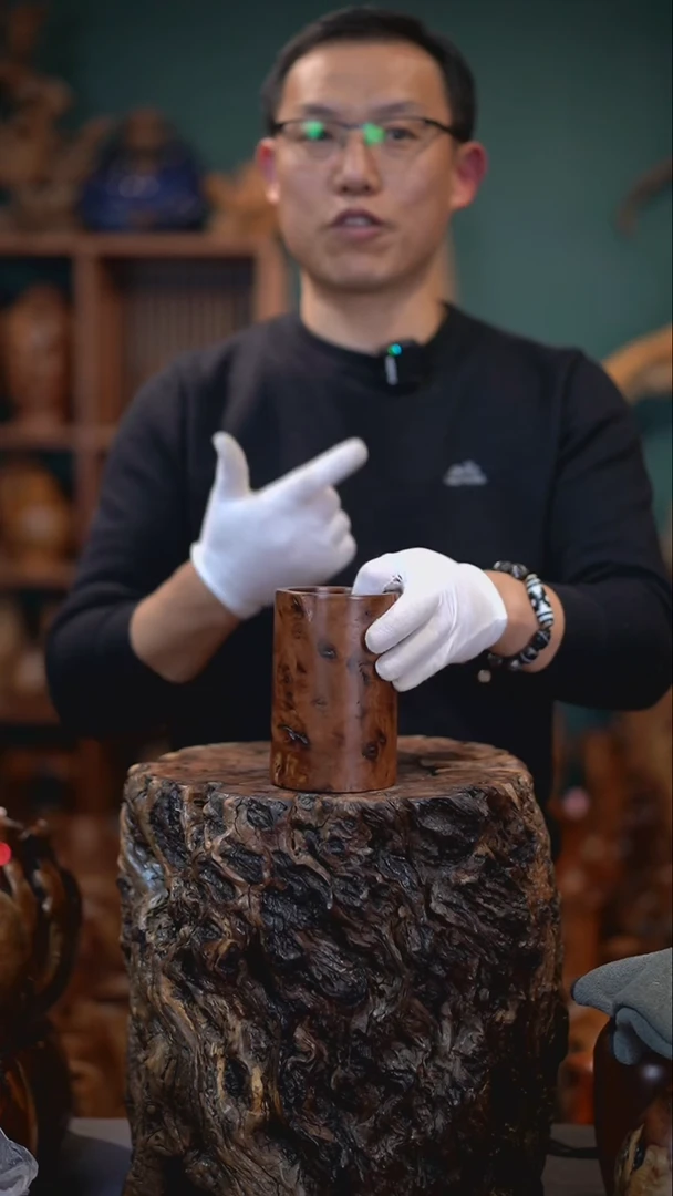 【闪购商品】枣木雷击枣木笔筒