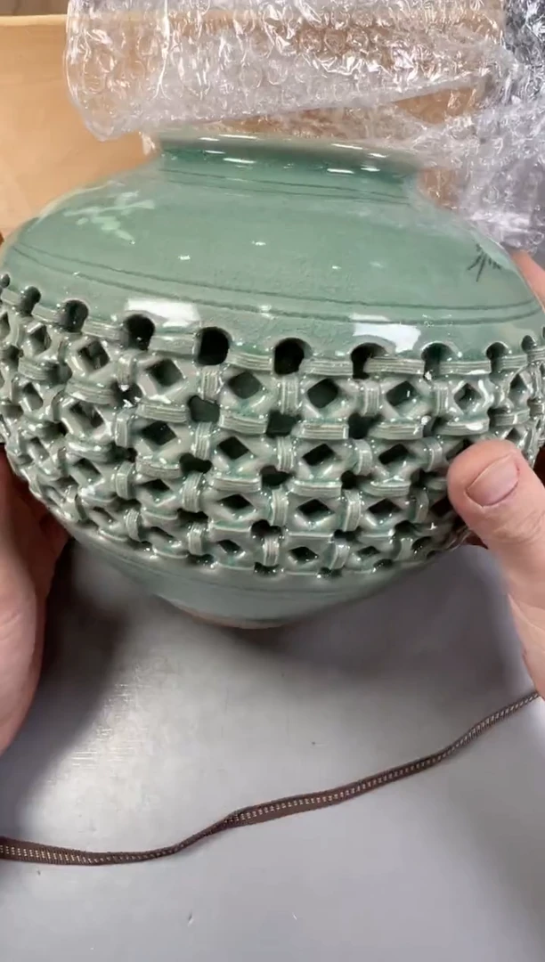 瓷片卫***间358号满30米包邮，碰瓷社感谢您的支持~