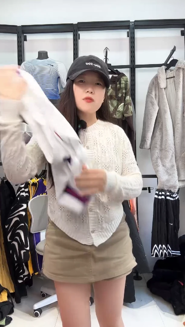 2407 编码  瑕疵直播间过款为准 尺码