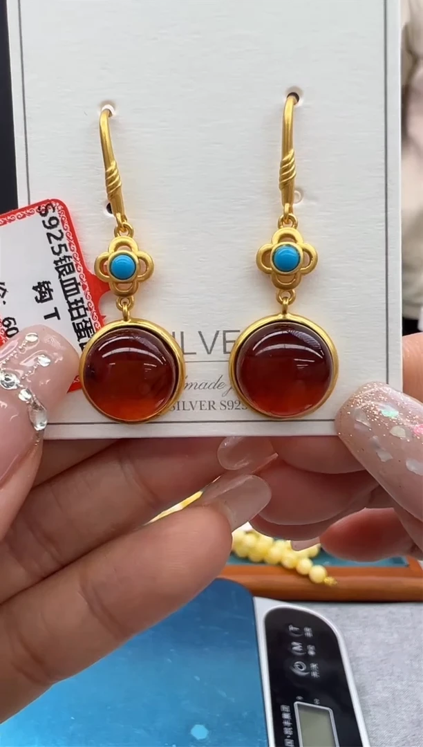 【闪购商品】琥珀耳饰未镶嵌68秒拍号