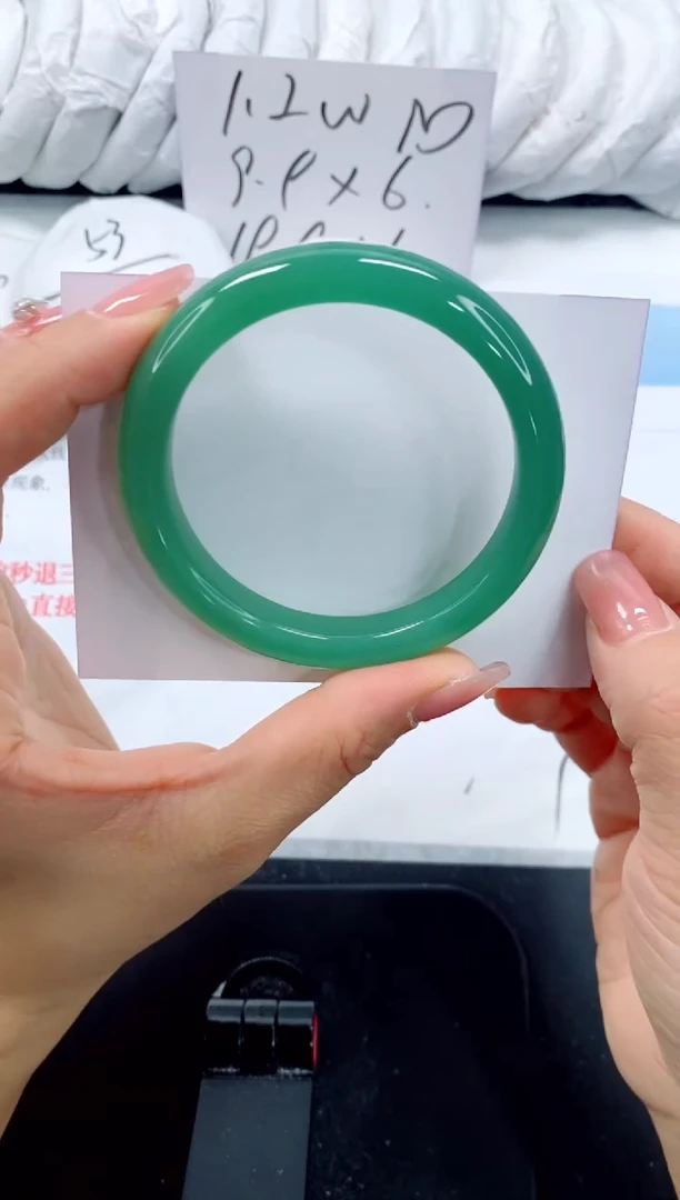 未镶嵌手镯石英质玉103-55.4