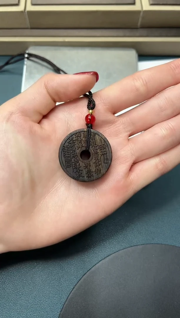 【闪购商品】沉香手串越南芽庄白奇楠沉水级高油老料吊坠男女款