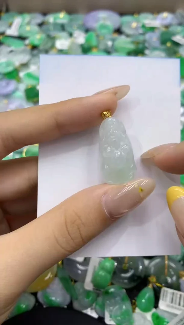 颈饰未镶嵌翡翠天然缅甸翡翠A货