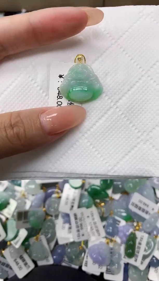 颈饰18K金镶嵌翡翠11111111111