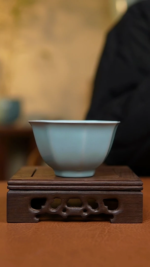 杯仿古宋臻釉八方杯