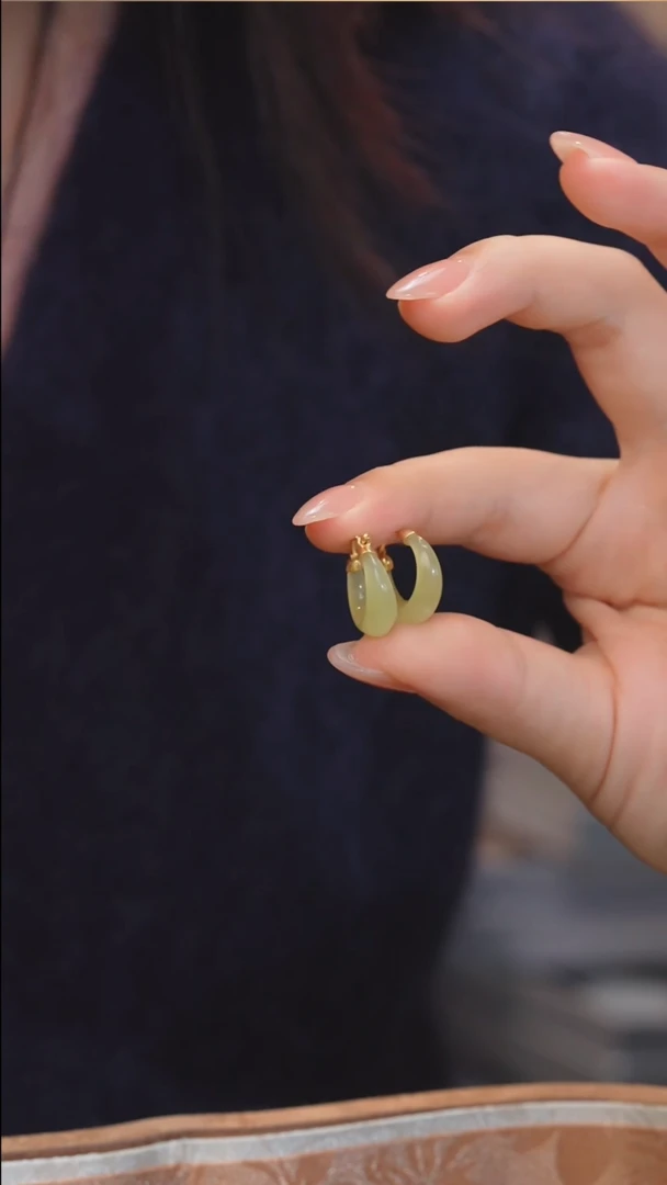 【闪购商品】和田玉耳饰18K金镶嵌多样性发 @@W8811