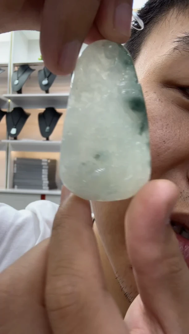 颈饰未镶嵌翡翠天然翡翠A货孤品一件