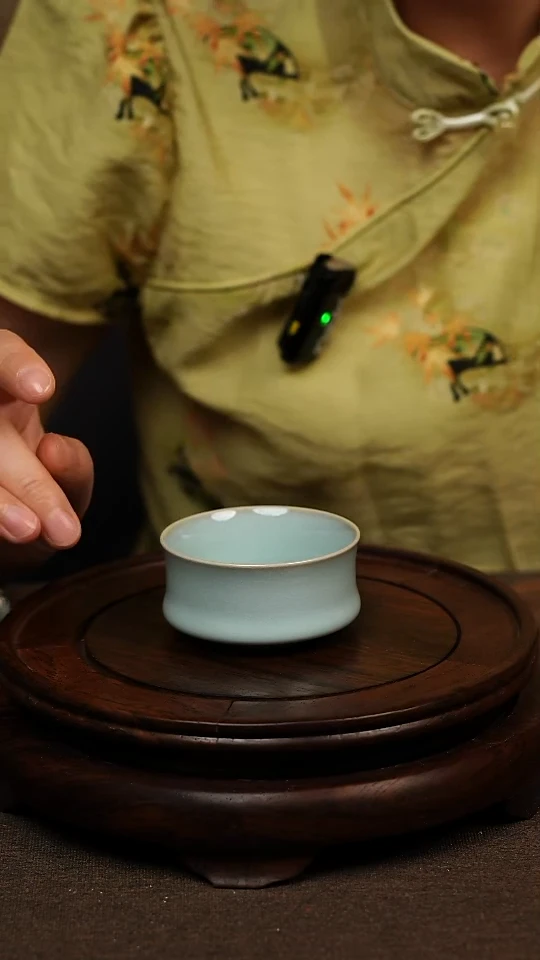 瓷片天青色全手乾坤杯60ml微瑕不带礼盒