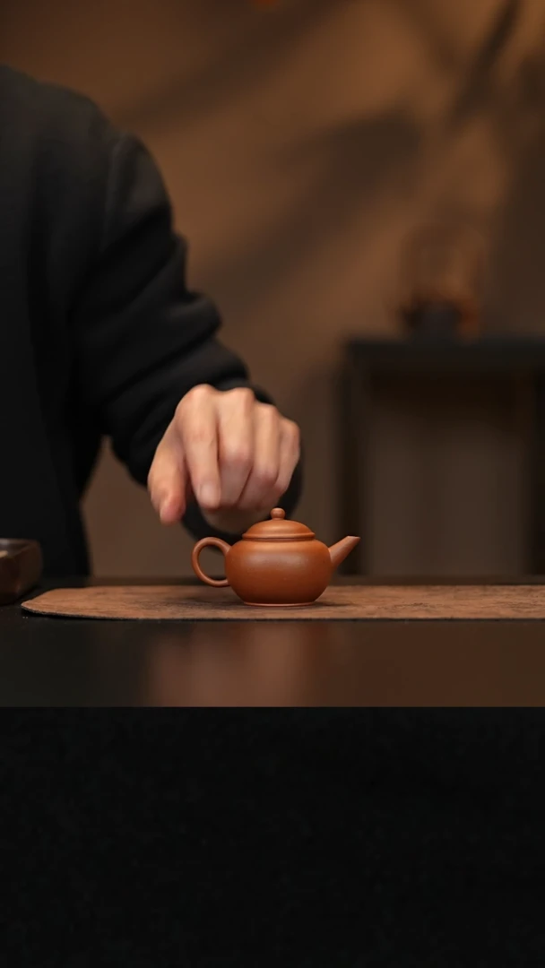 【闪购商品】紫砂茶壶允禾斋  朱泥 水平