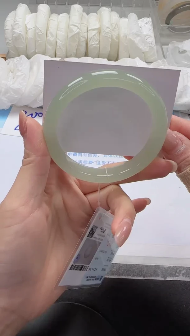 未镶嵌手镯石英质玉173-58.8