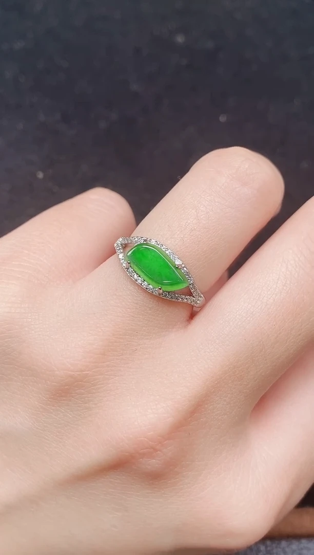 颈饰未镶嵌翡翠天然A货翡翠，保A保真