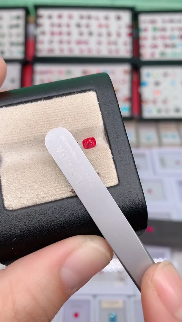 裸石尖晶石绝地0.53ct