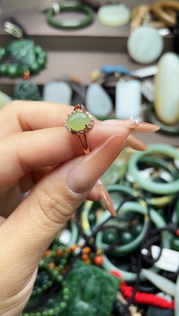 颈饰未镶嵌和田玉未镶嵌和田玉吊坠多样性拍一发一