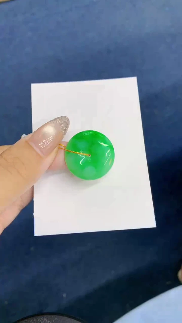 颈饰未镶嵌翡翠1