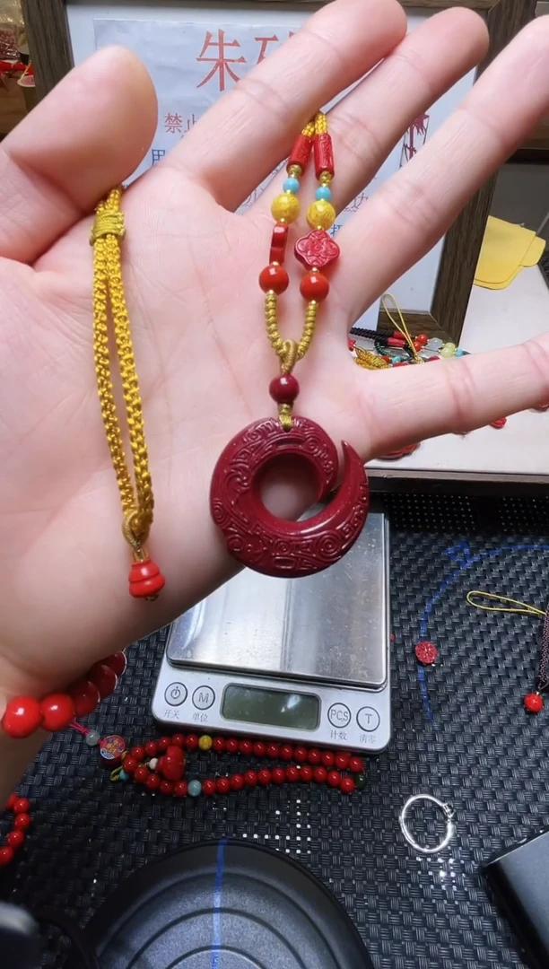 天然辰砂时来运转毛衣链 黄绳