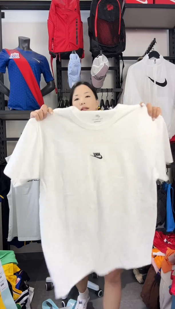 630   编码 瑕疵款直播间过款为准 尺码 175