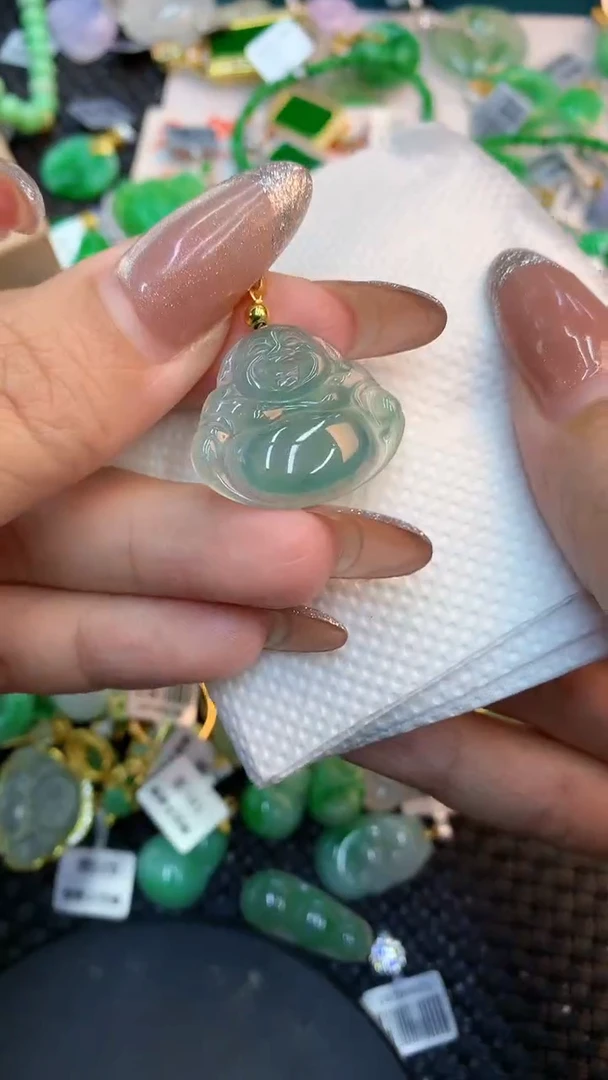 颈饰未镶嵌翡翠1