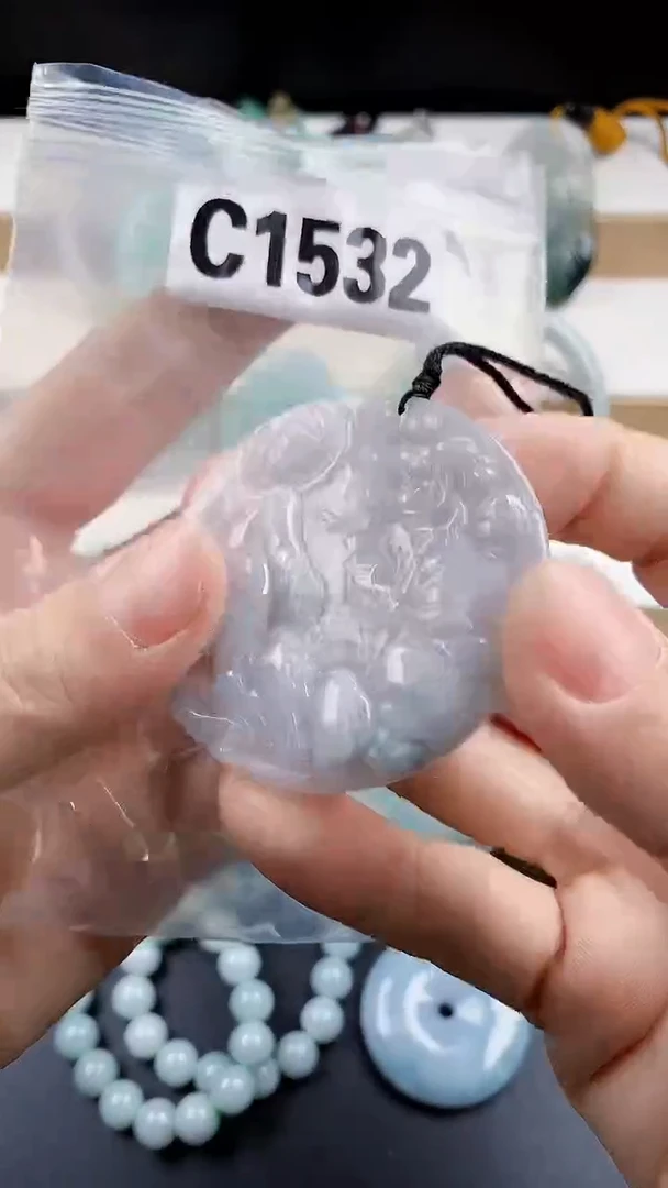 颈饰未镶嵌翡翠天然翡翠吊坠挂件