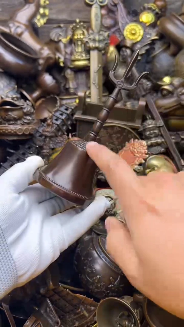 精美铜器，点击下单