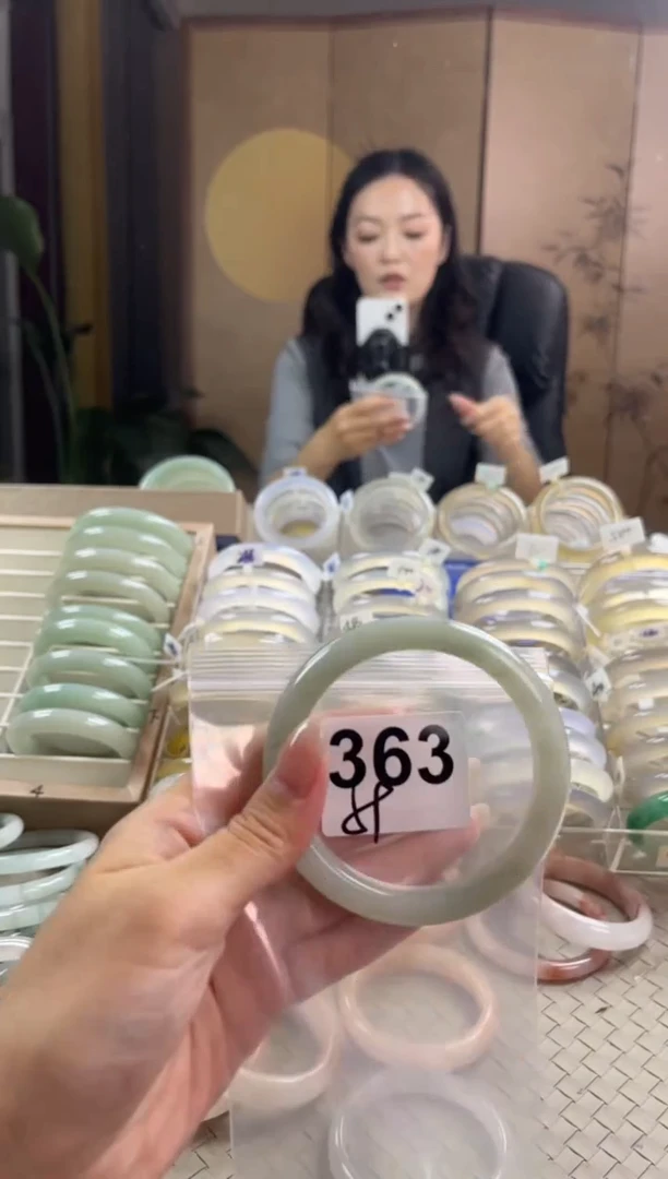手镯玛瑙/玉髓未镶嵌天山翠默认微抠363