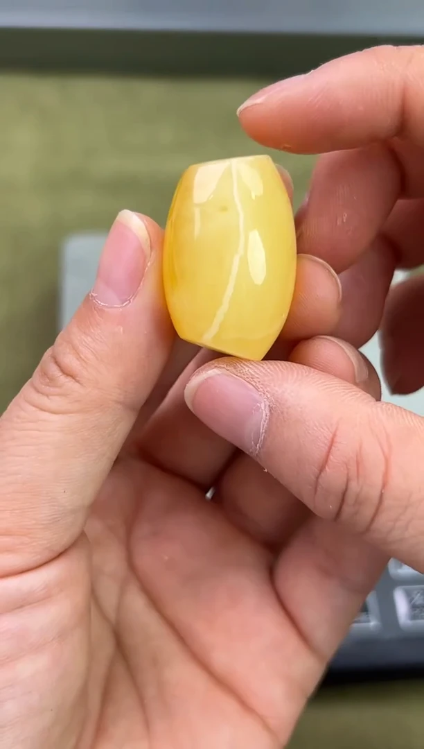 裸石琥珀未镶嵌琥珀蜜蜡吊坠