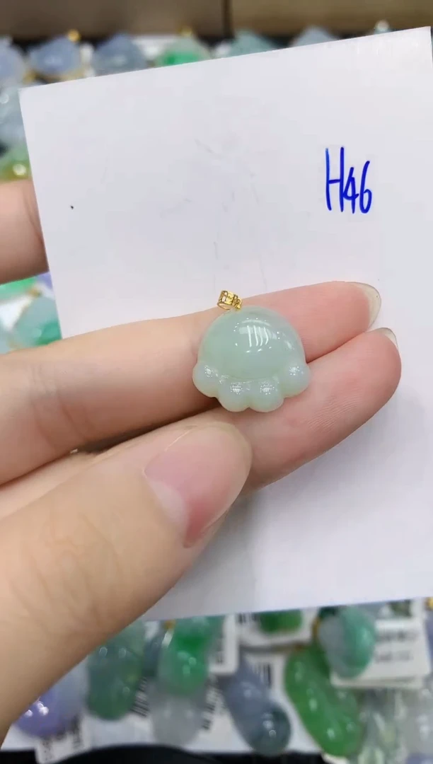 翡翠18K金镶嵌颈饰111111111