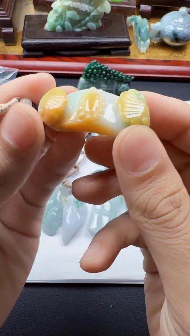 吊坠(不含链)未镶嵌翡翠1