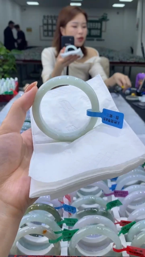 未镶嵌手镯翡翠0004856