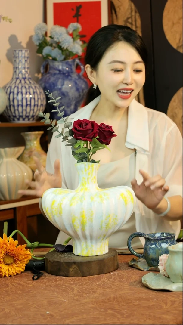 瓶设计师款美人肩花器