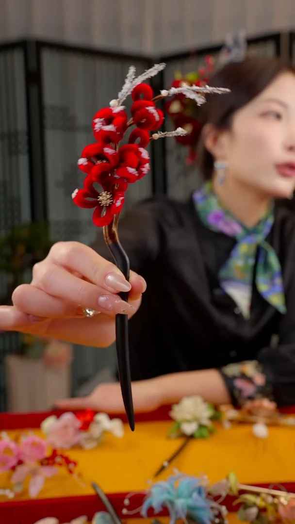 刺绣阿*非遗苏绣绒花